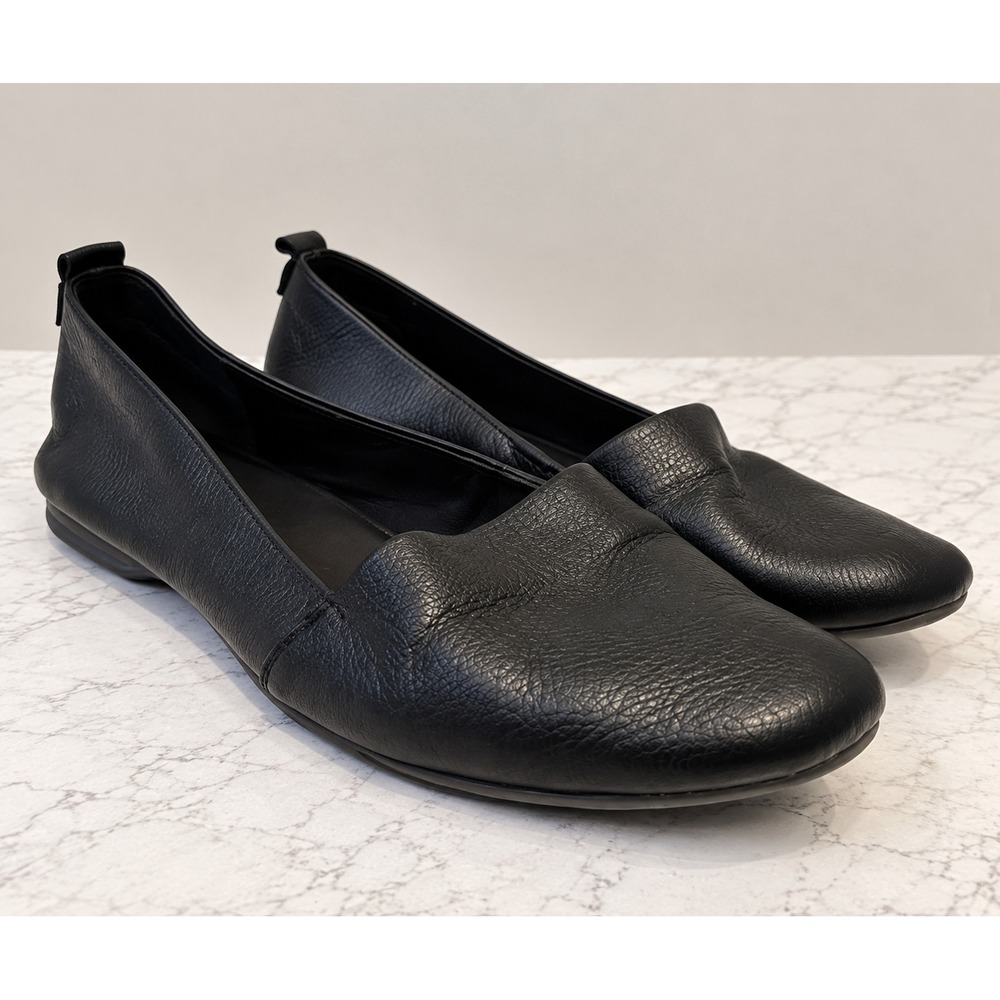 ALDO Women's Size 7.5 Shoes Flats Black Leather Slip Ons Loafer Timeless Casual